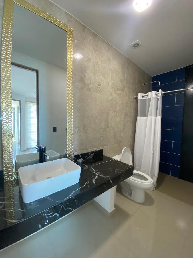 Angelina 28 Beachfront And Family Apartments - Modern And Relaxing Long Stays - 20 Min From Cancun Airport Puerto Morelos Ngoại thất bức ảnh