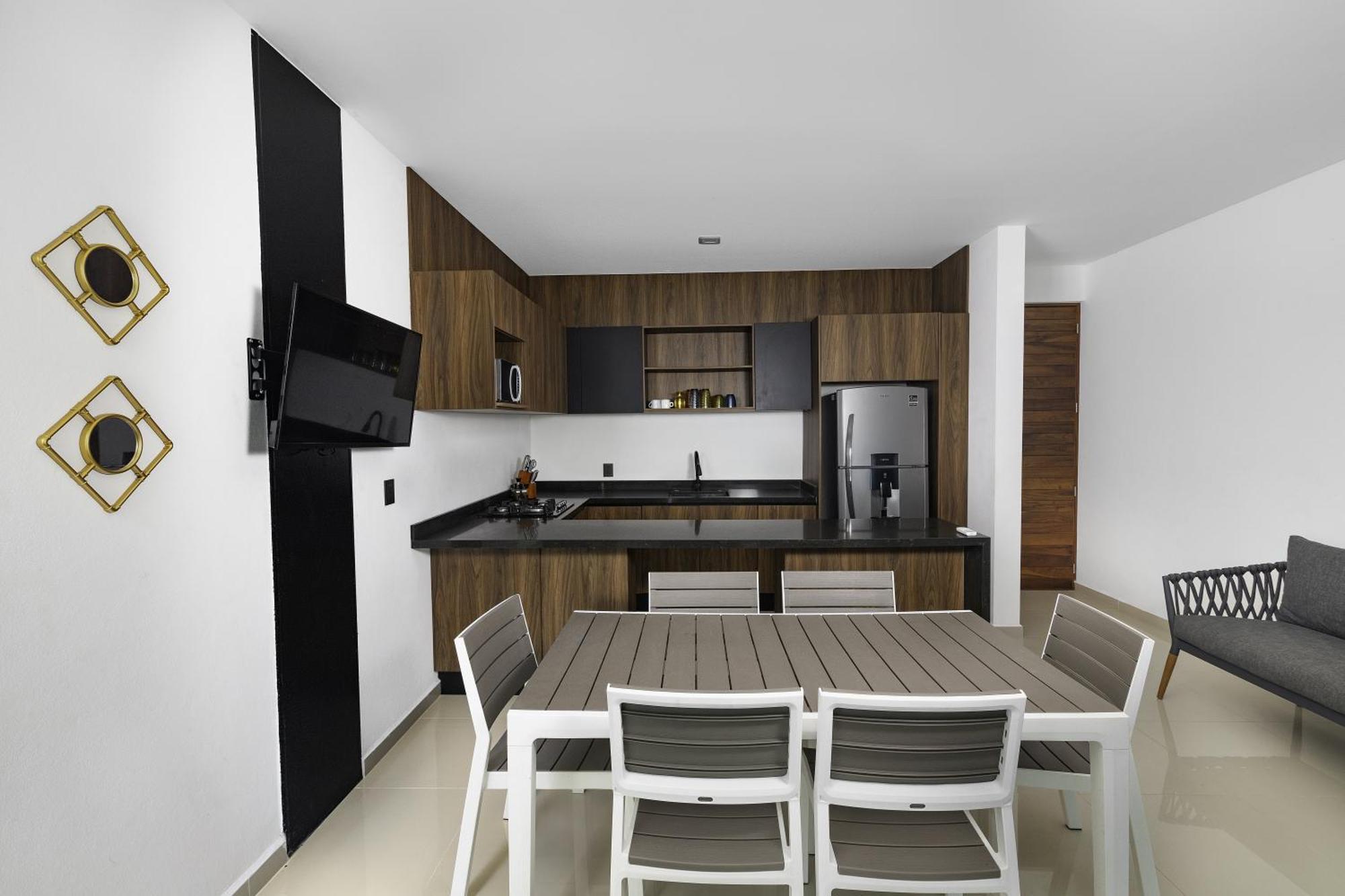 Angelina 28 Beachfront And Family Apartments - Modern And Relaxing Long Stays - 20 Min From Cancun Airport Puerto Morelos Ngoại thất bức ảnh